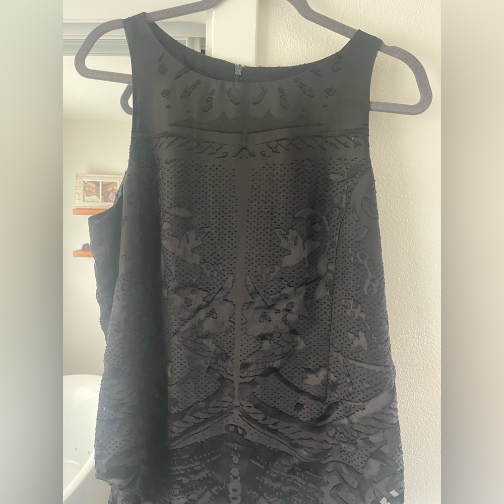 Black lace detail tunic